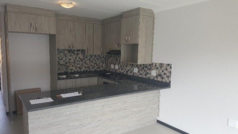 To Let 2 Bedroom Property for Rent in Buh Rein Estate Western Cape
